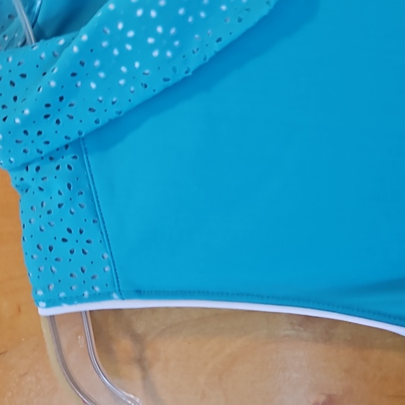 Turquoise Sleeveless Polo - Picture 3 of 7